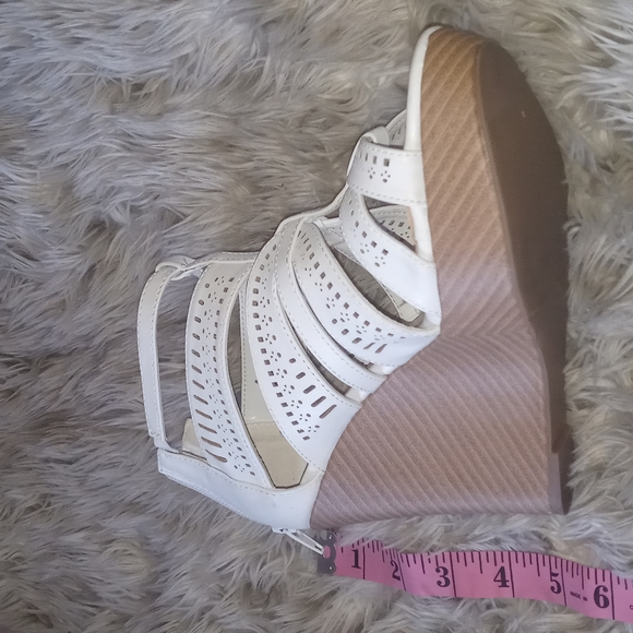 Woman new sandals size 7.5 wedge - Picture 7 of 7